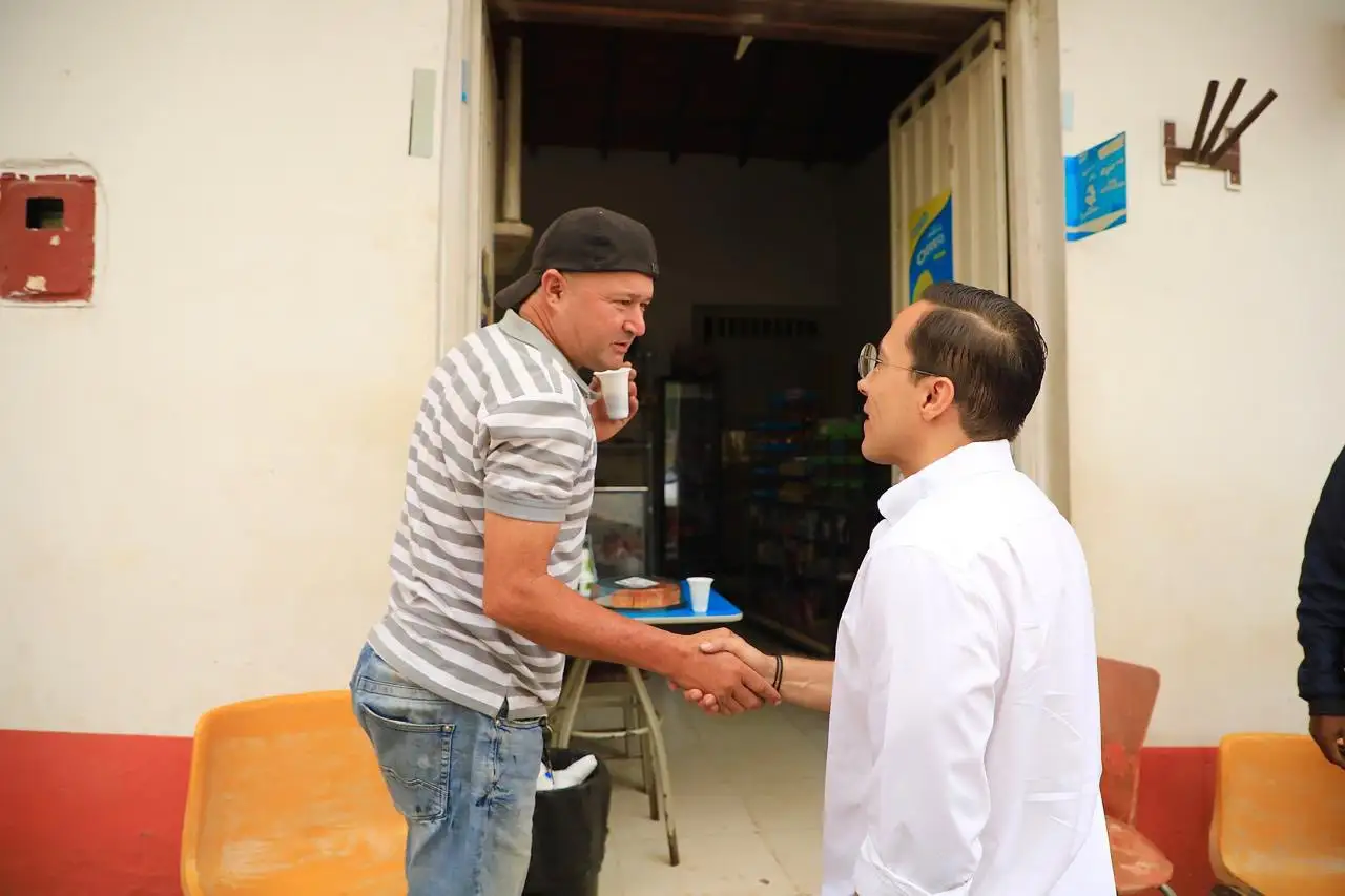 Richard Aguilar regresa al ruedo político con aval del Partido Liberal para el Senado 2026